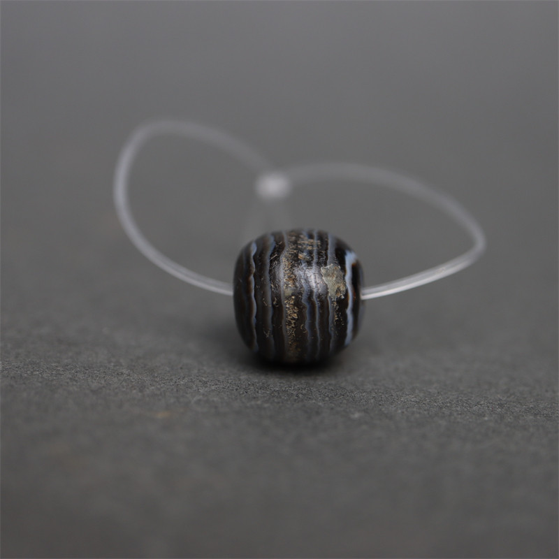 〓老〓藏传包老千年药师珠缠丝玛瑙旁系天珠古珠天然老玛瑙珠隔珠