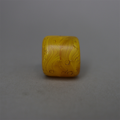 西藏老琉璃散珠清代包老