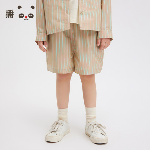 松紧腰身，口袋装饰