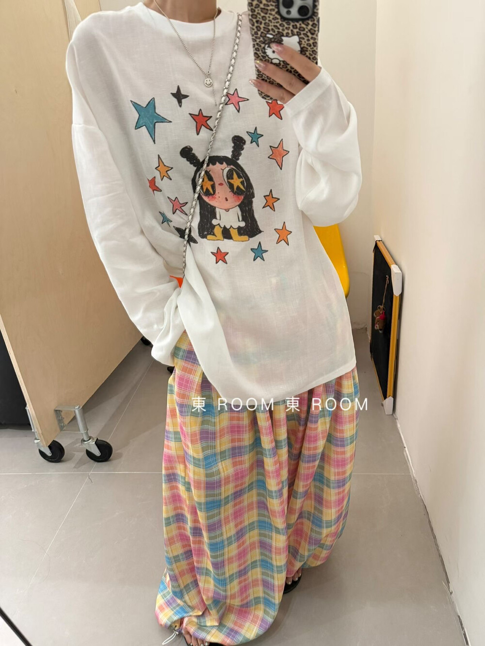 東ROOM秋新款韩版休闲百搭童趣卡通印花宽松圆领长袖T恤女