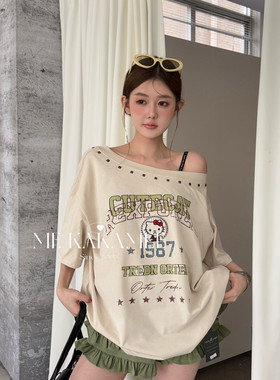 ME KAKAMEE夏新品复古铆钉KT猫印花斜肩宽松大版短袖T恤女S5008