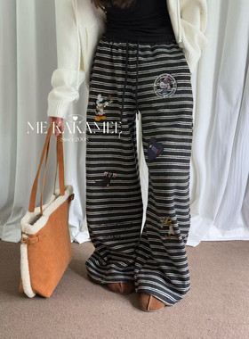 KAKAMEE冬新品立体刺绣KT猫米奇复合加绒抽绳条纹休闲裤卫裤9028