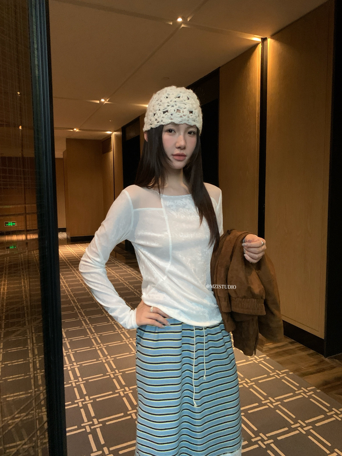 MZI STUDIO韩版秋款拼接小众气质小女人圆领套头长袖T恤 157972