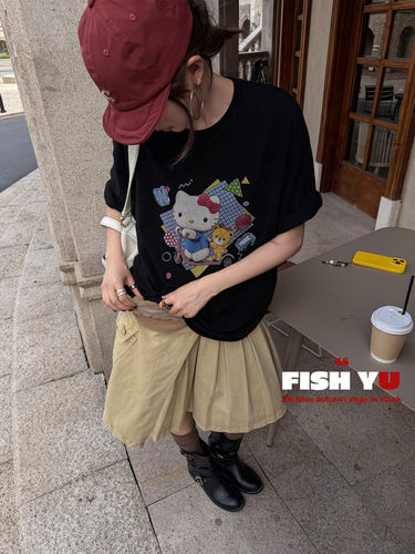 FISH YU秋韩版卡通Kitty白墨印花牛仔布小标微磨毛圆领短袖T恤