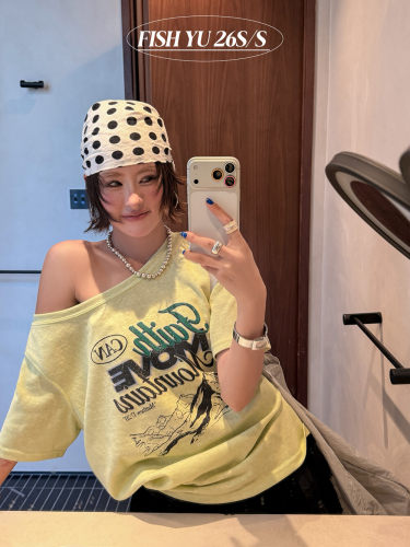 FISH YU夏新款美式复古山峰字母白墨印花斜肩宽松大版短袖T恤女