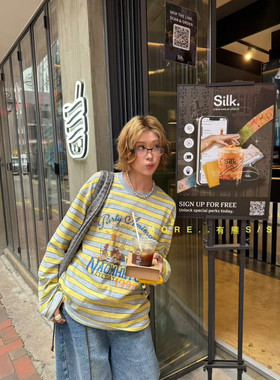 More有熊早春新款韩版显瘦复古风条纹印花宽松圆领长袖T恤8809