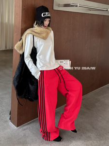 YU冬新款美式复古撞色杠条内里复合银狐绒弯刀可调节休闲卫衣裤