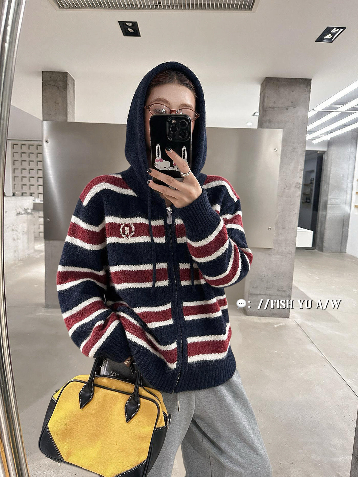 FISH YU美式复古撞色条纹提花小狗徽章马海毛连帽拉链开衫毛衣