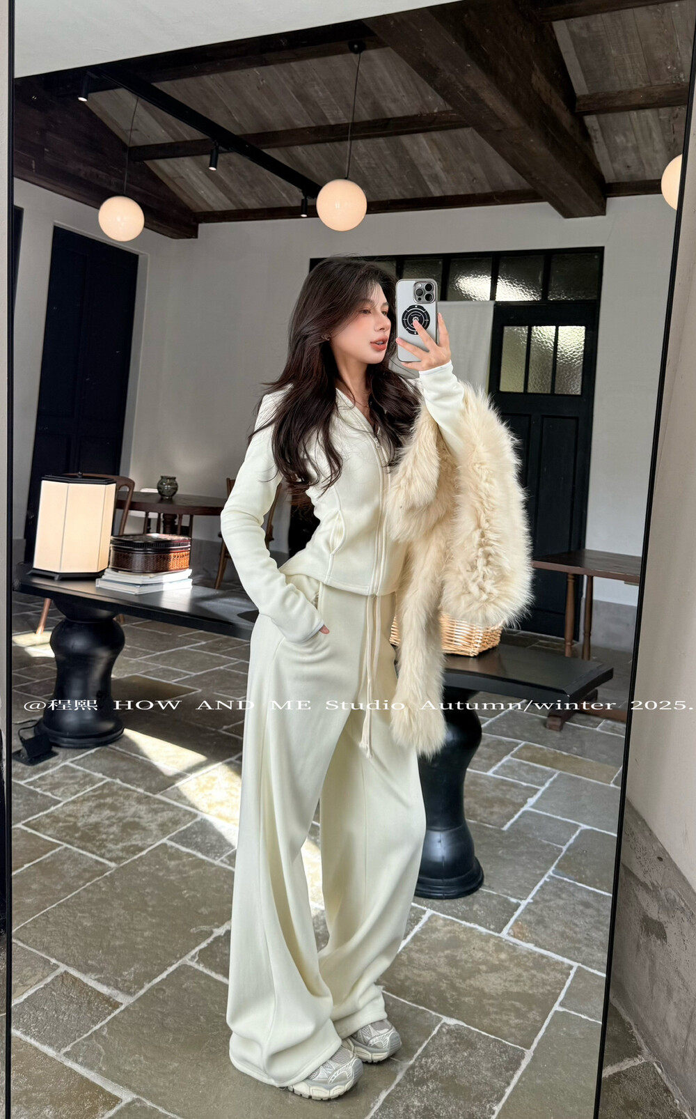 HOW AND ME冬新款简约加厚奥丽绒收腰上衣运动卫裤两件套装9216