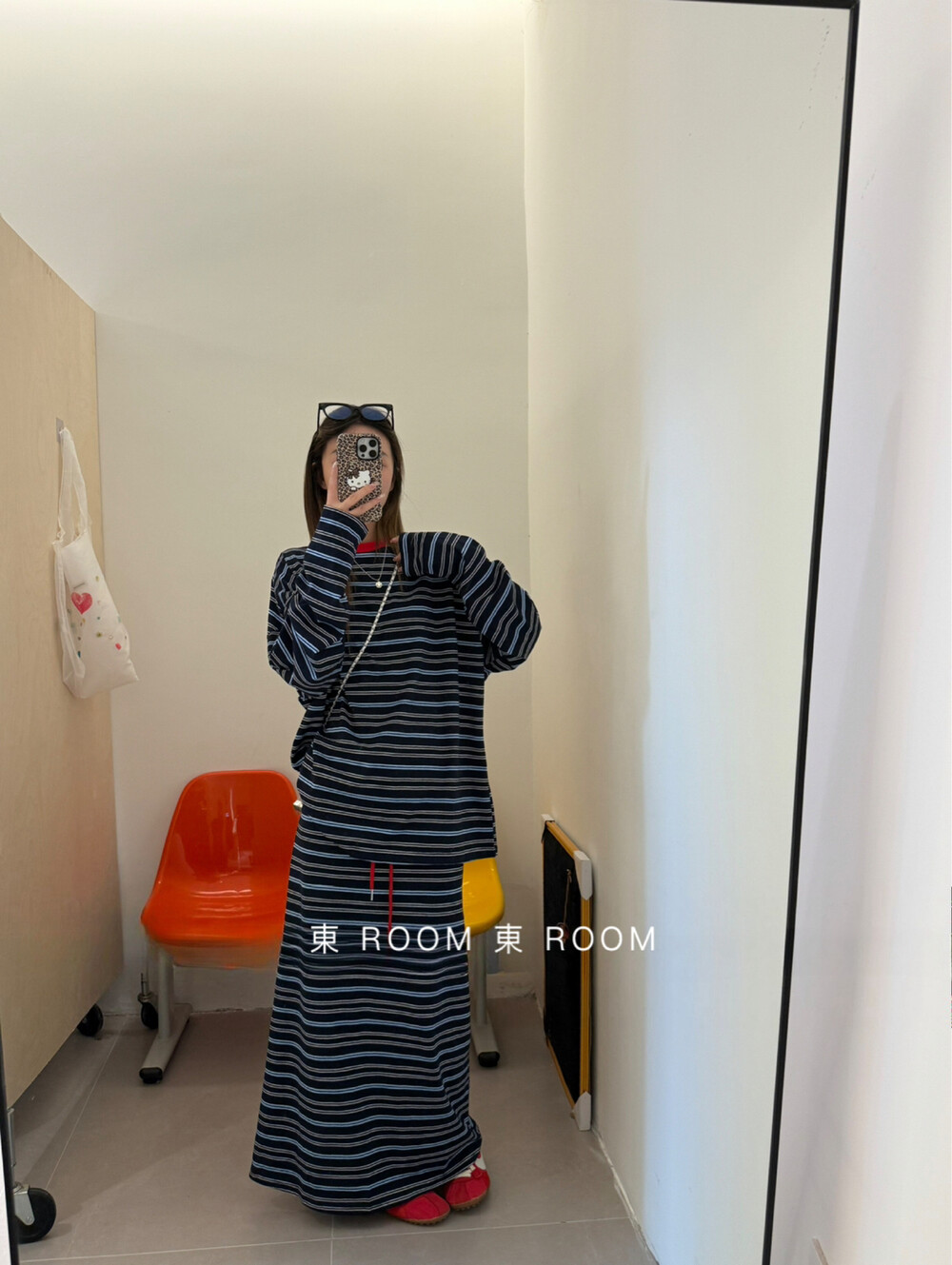 東ROOM休闲条纹圆领宽松长袖半裙休闲日常质感百搭两件套装33302