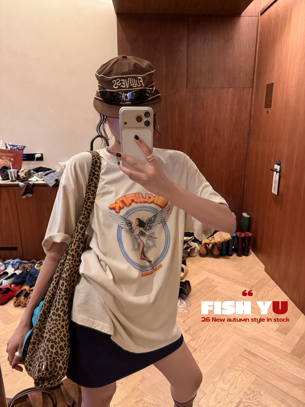FISH YU做旧天使翅膀白墨印花立体烫钉水洗炒色宽松大版短袖T恤