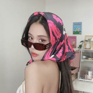 尤嘻岛韩系辣妹玫粉色小方巾丝巾女70x70夏头巾包头适合小麦肤色