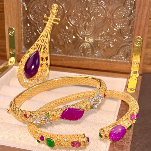 潮生石舒俱来花丝手镯