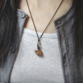 天然桃木兔子项链吊坠平安细项链护身符本命年挂饰女士儿童压惊款