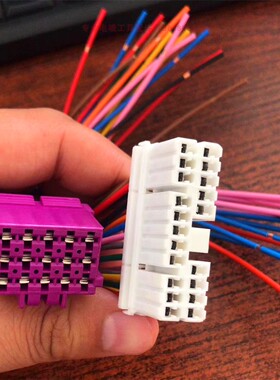 适用豪沃BCU控制器WG9716582011插头插座插线