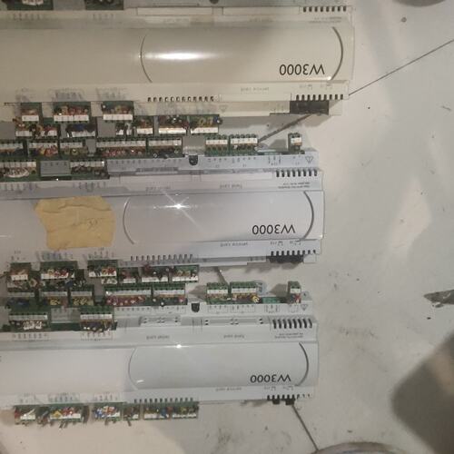 【议价】克莱门特CAREL W3000控制器，型号PC03CV0AZ