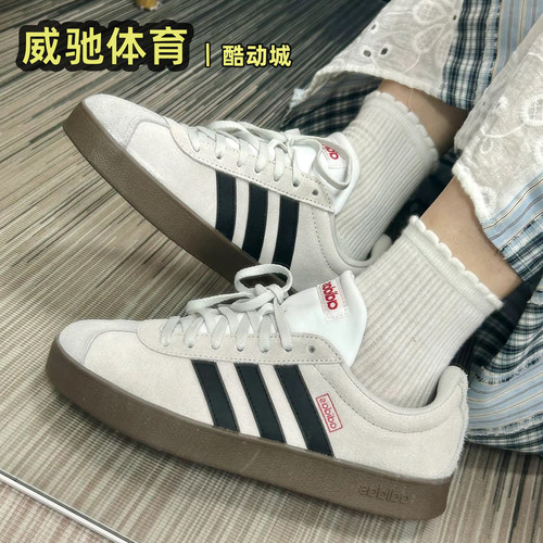 阿迪达斯低帮德训鞋女休闲板鞋
