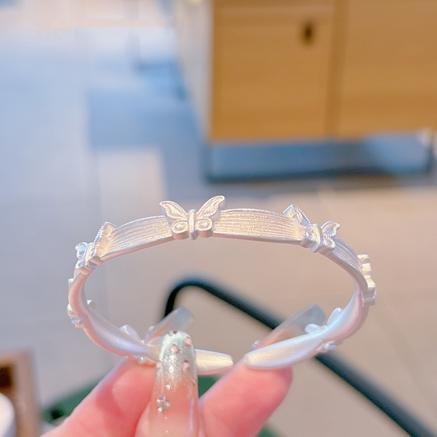 足银999.9古法开口蝴蝶手镯