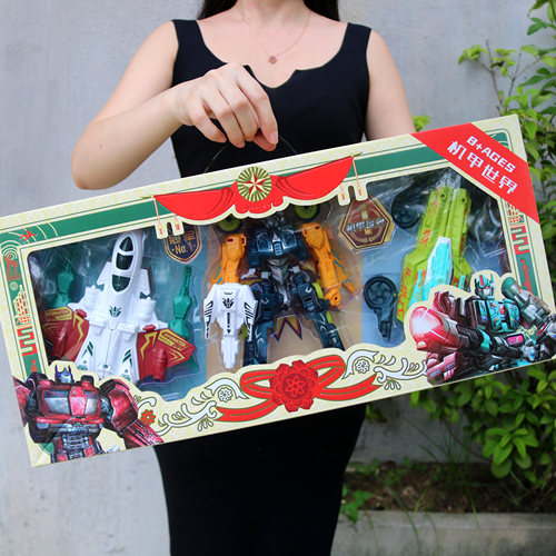 男大号机甲变形汽车合体