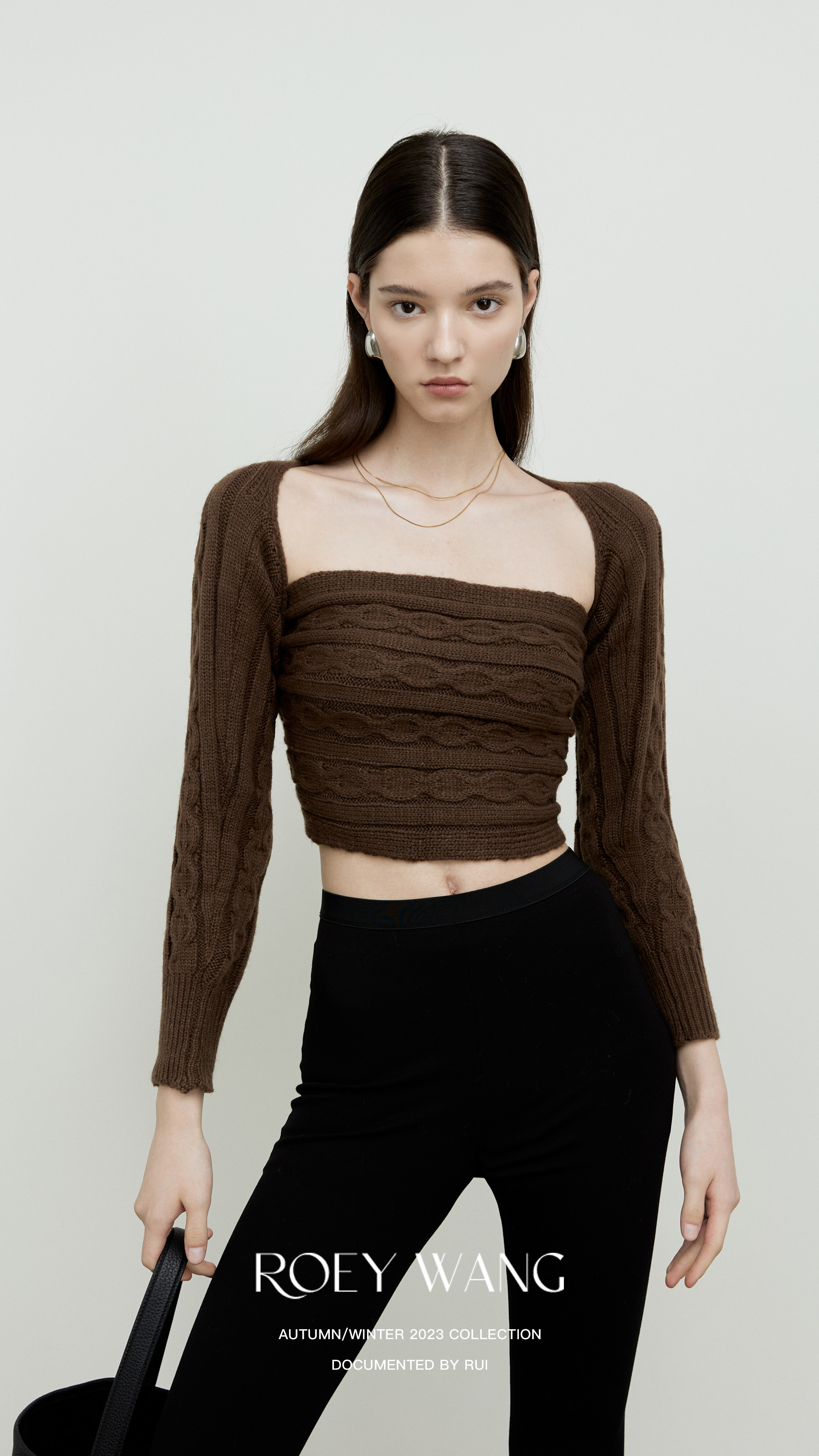 ROEYWANG 设计感一片式交叉方领显瘦高腰羊毛麻花针织衫短款毛衣