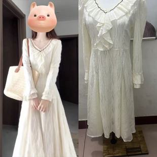 法式 设计感收腰肌理感清纯气质A字长裙 温柔风V领连衣裙女早秋新款