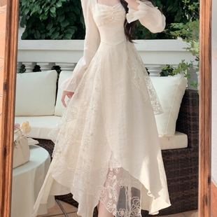 纯欲白月光蕾丝拼接不规则气质方领显瘦中长款 连衣裙