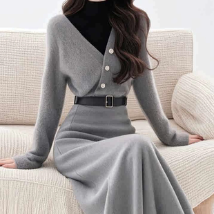 2025年冬季 女 富家千金感气质高级感灰色假两件针织上衣半身裙套装