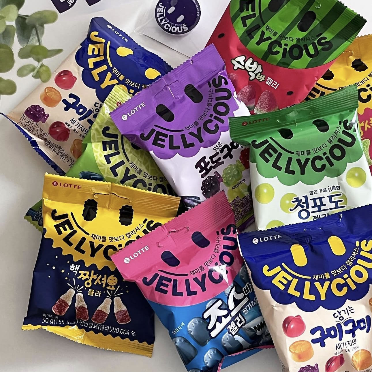 韩国进口乐天JELLY软糖袋装蓝色鲨鱼果汁糖橡皮糖多口味水果糖50g