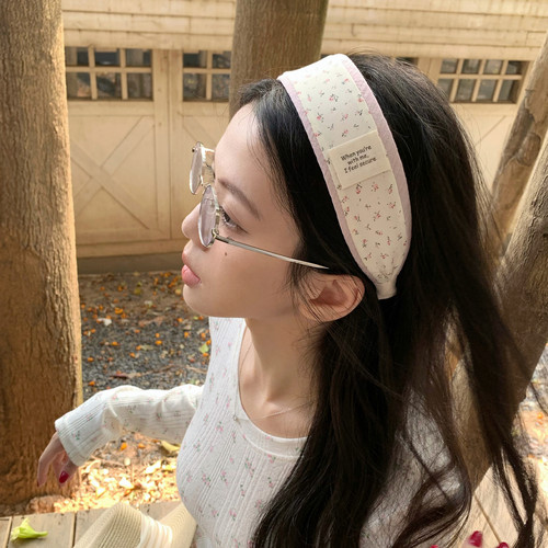 Pink！小众设计感粉碎花发箍宽边头箍压发发卡高颅顶发饰2026春夏