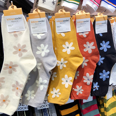 KIKIYA韩国秋冬新款棉袜文艺风花朵创意女袜复古甜美中筒袜1238