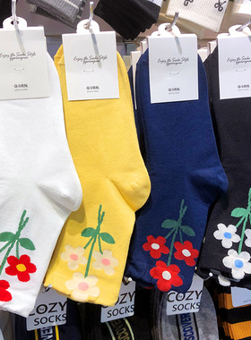 韩国进口田园风立体花朵女袜中筒韩国袜子秋新款复古百搭棉袜2116