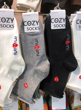 韩国进口COZY秋冬新款袜子ins风爱心中筒少女袜卷边中筒棉袜4154