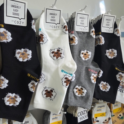 韩国进口袜子新款可爱卡通植绒小熊袜女袜中筒棉袜4141