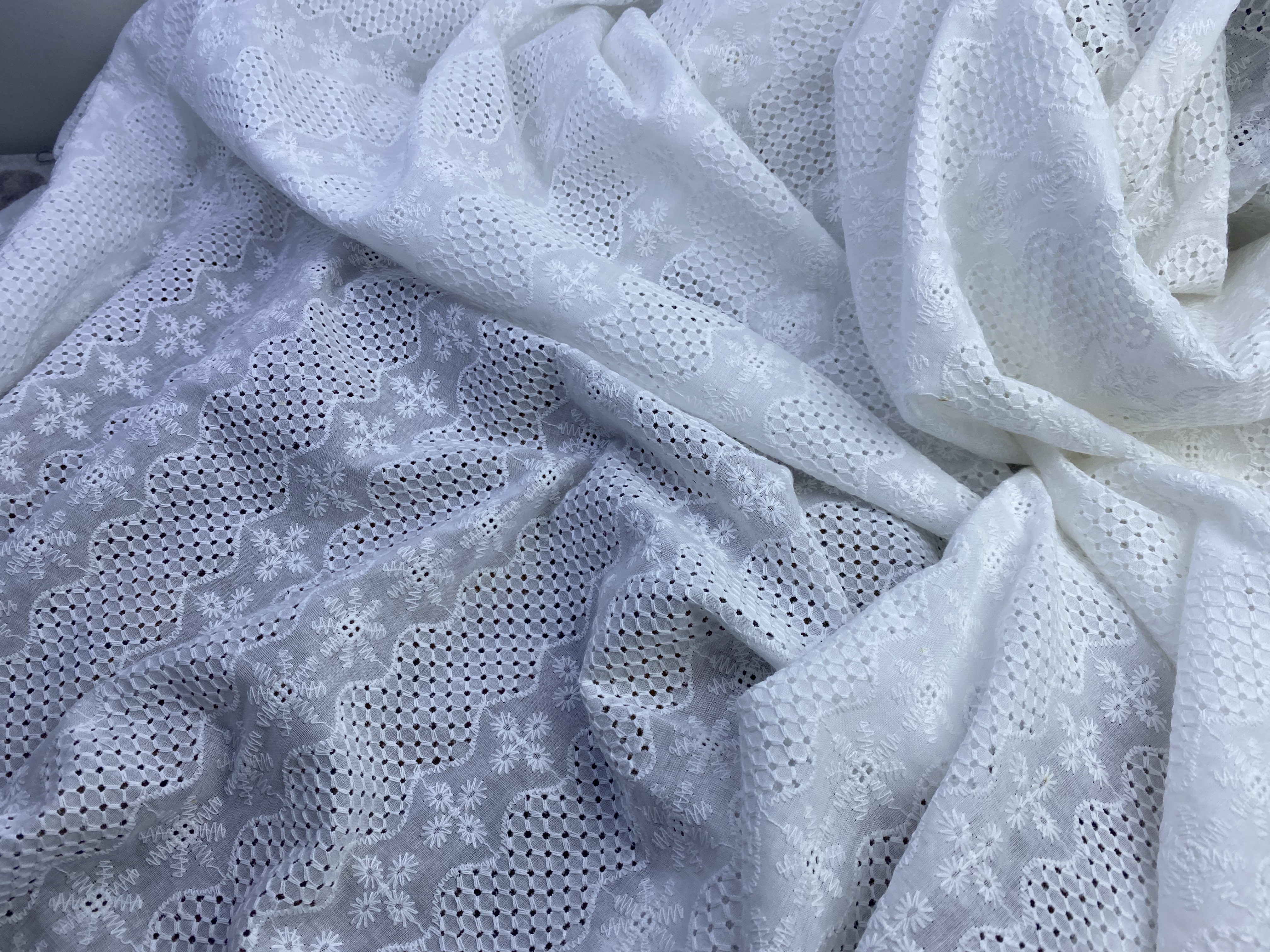 一米价30元包邮5G0289 宽1.4米全棉府绸绣花布料满绣