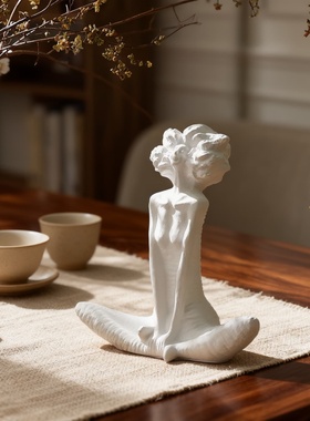 悠然象牙白人像雕塑装饰摆件