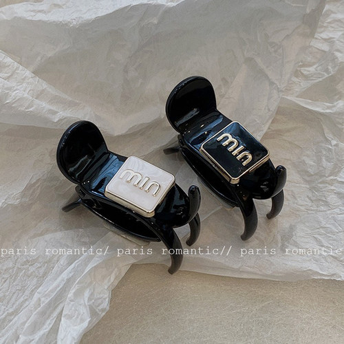 高马尾固定抓夹字母气质高级感