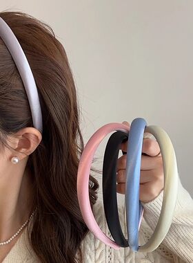 奶油滤镜色缎面发箍少女外戴细边