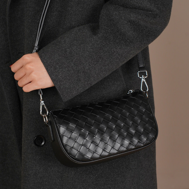 新款牛皮女包百搭时尚编织包简约潮流单肩斜挎包女BL1243001ZB