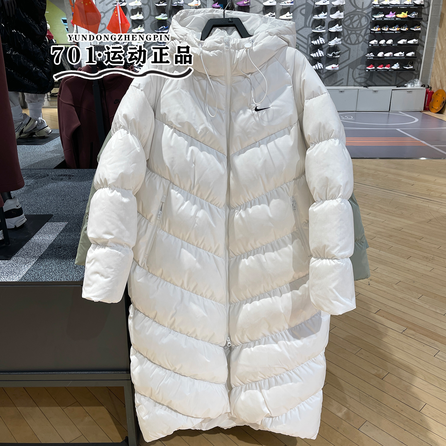 新款2024冬羽绒服外套保暖女子