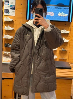 阿迪达斯三叶草女子中长款棉衣刺绣logo菱形时尚保暖外套IW5863