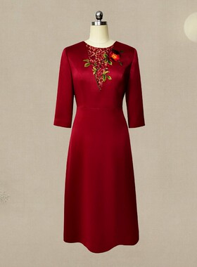 手工绣花大红色喜妈妈婚礼礼服
