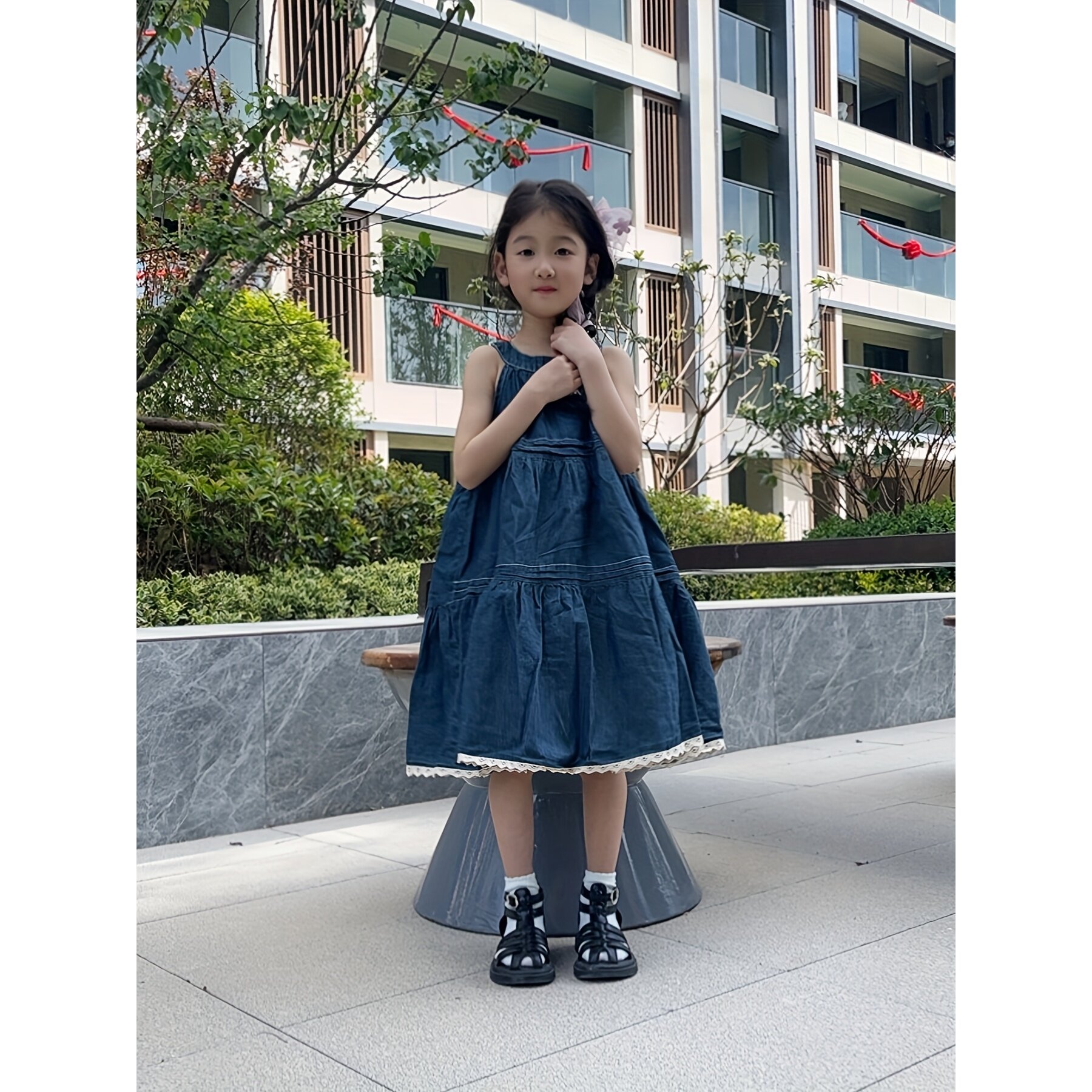 2025夏季时尚女童挂脖式时尚背心裙新款花边洋气休闲牛仔连衣裙