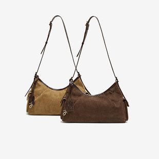 百思图25冬商场新款流浪包反绒麂皮腋下包hobo通勤单肩包TY099DX5