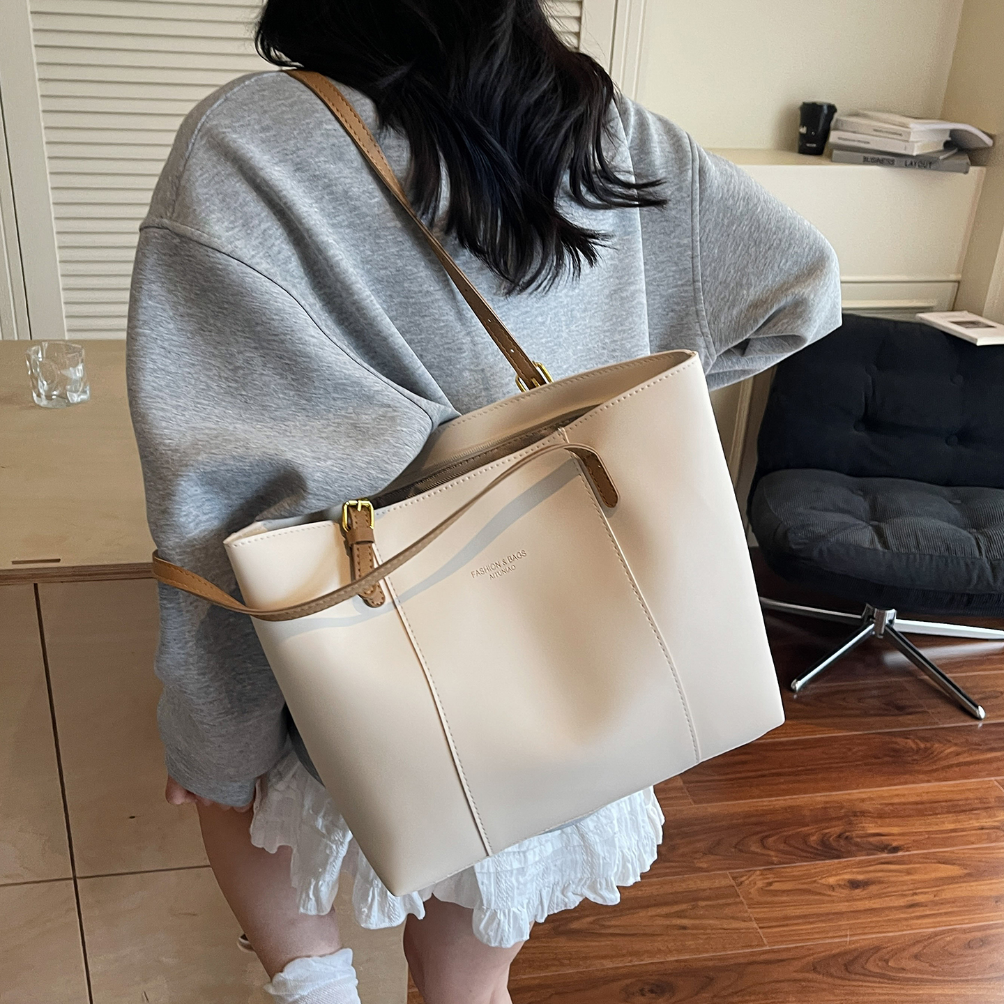 2025新款时尚百搭托特包