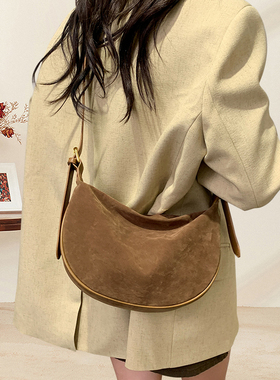 复古磨砂包包女士2026新款秋冬时尚单肩斜挎包百搭上班通勤饺子包