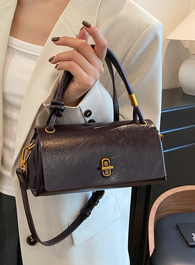 秋冬复古手提包包女士2026新款时尚百搭单肩斜挎包高级质感通勤包