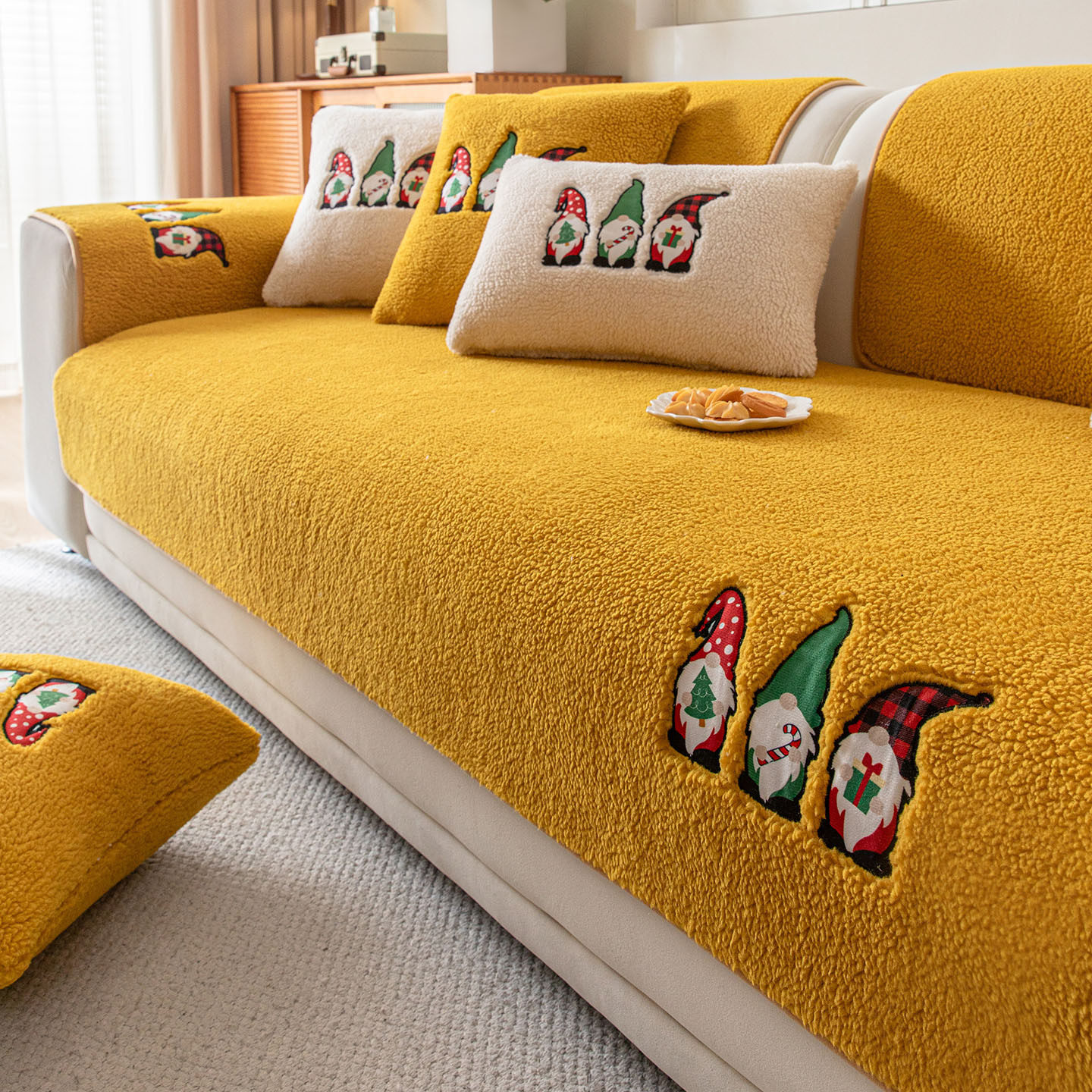 高级感冬季加厚羊羔绒沙发垫2026新款固定防滑直排皮沙发套罩