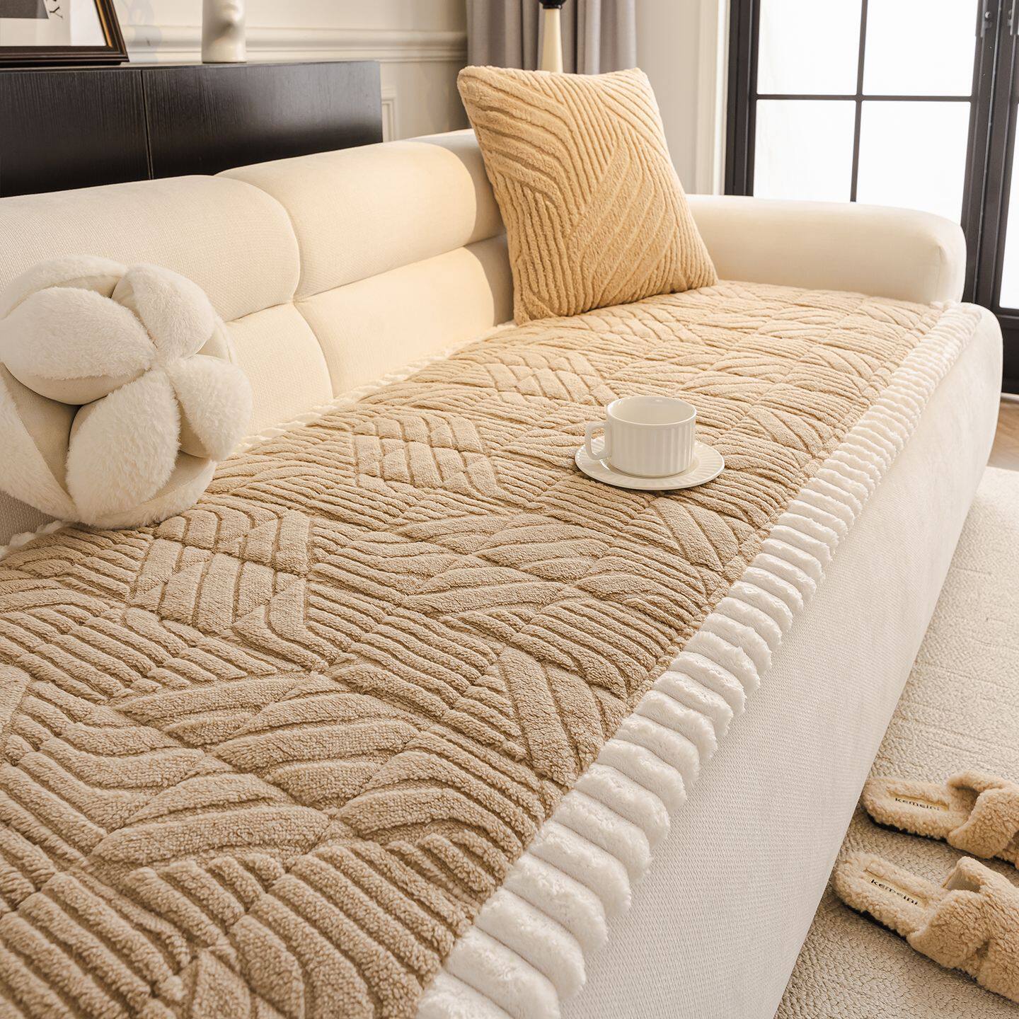 2026秋冬季新款舒棉绒沙发垫直排固定防滑皮沙发套罩盖布