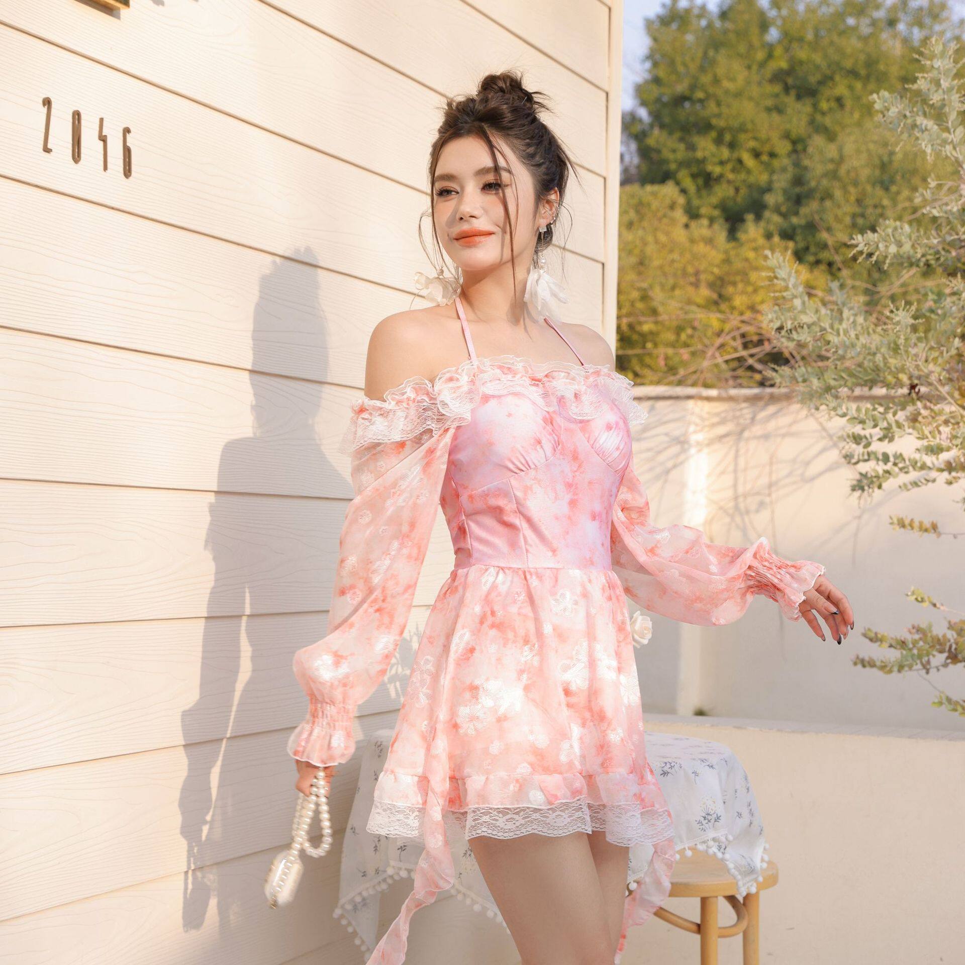 泳衣女温泉新款2024小清新保守连体遮肉显瘦小碎花韩版学生小胸