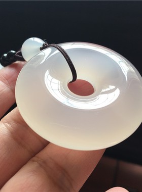 马达加斯加天然原石冰透白玛瑙平安扣吊坠玛瑙毛衣链男女同款12